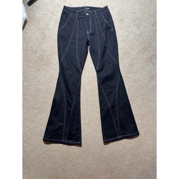 Hot‎ Topic Social Collision Black & White Contrast Stitch Flare Pants  - Size 7 - Picture 1 of 3